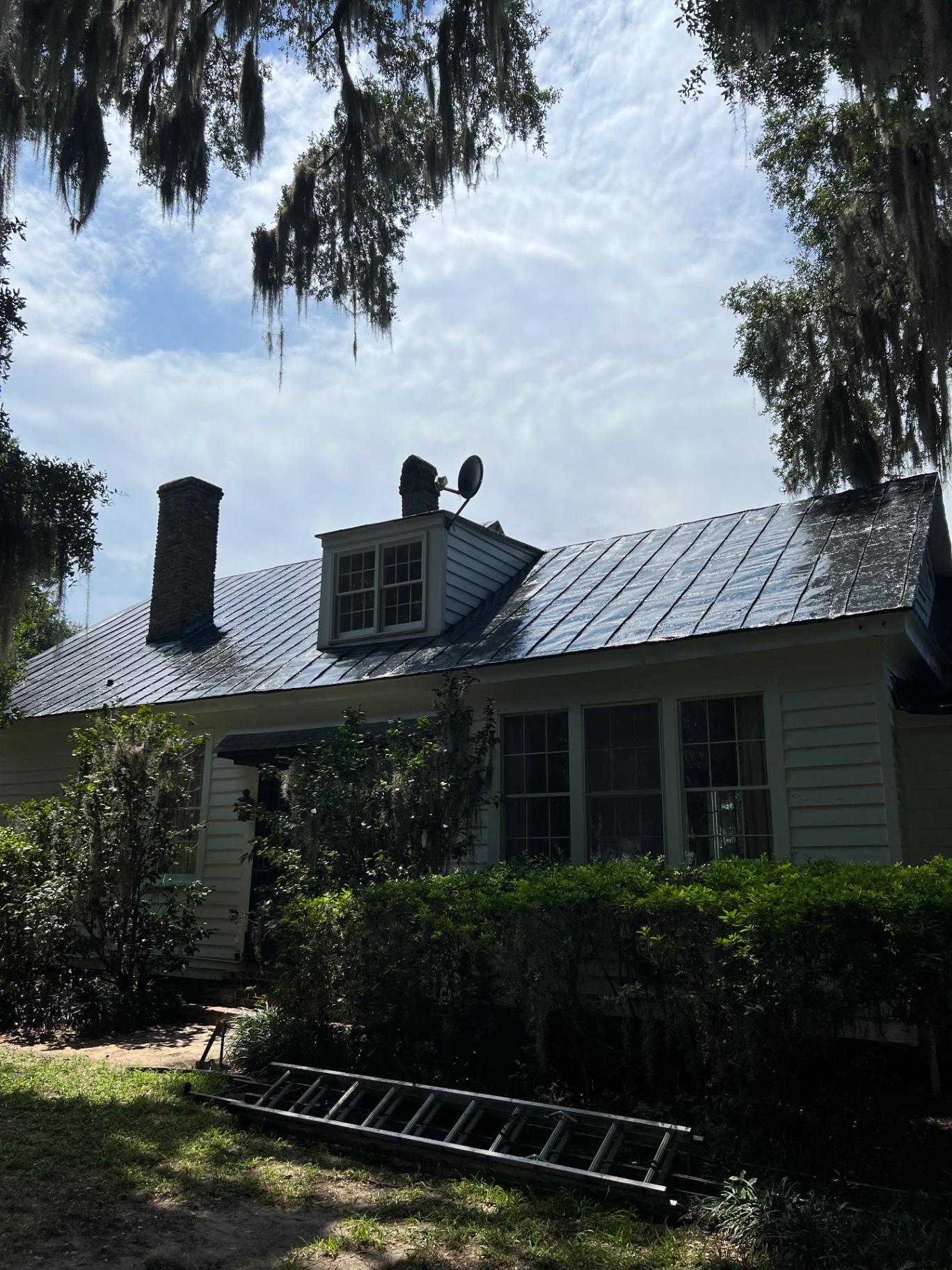 Metal roof restoration — finished coat